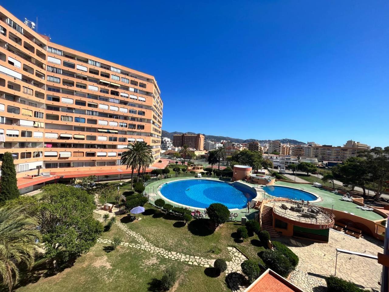 Estudio Con Tres Piscinas Comunitarias Y Pista De Tenis 로지즈 외부 사진